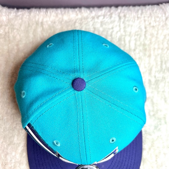New Era 9Fifty Charlotte Hornets SnapBack Cap Hat Teal/Purple - Picture 3 of 12